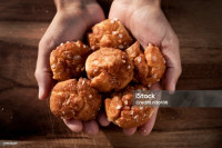 CHOUQUETTES